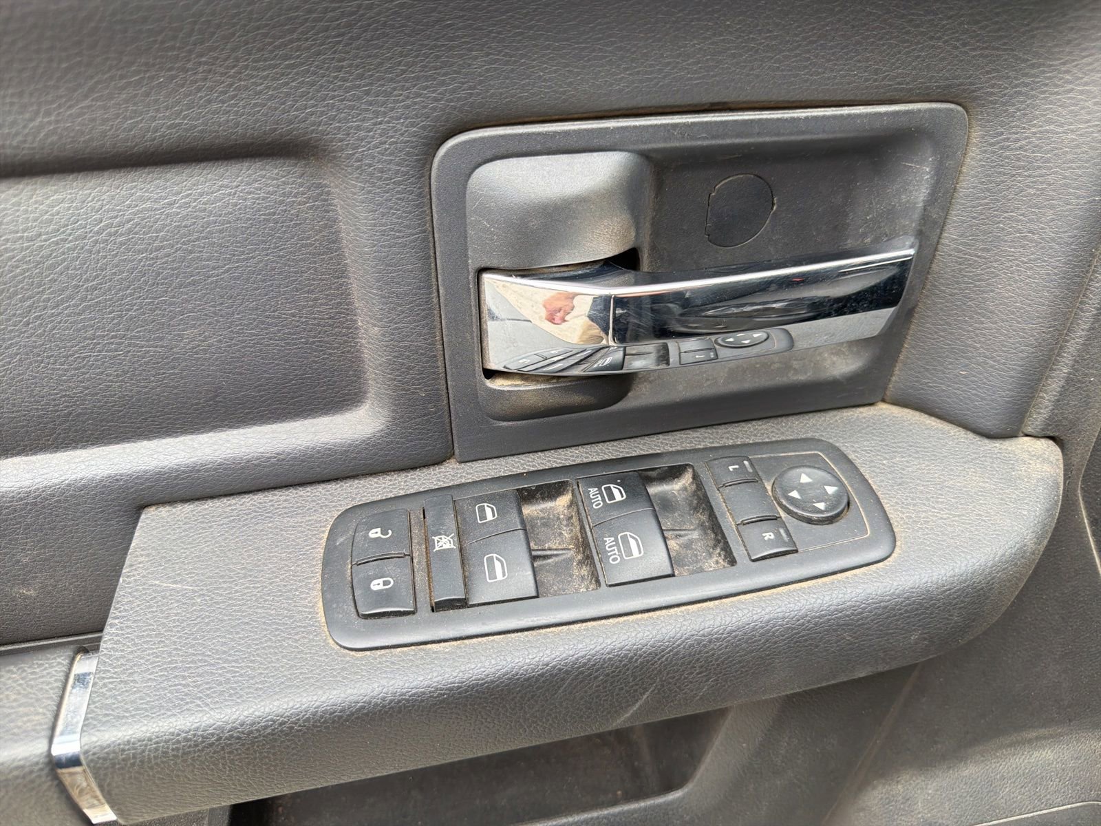 Used 2012 RAM 1500 Sport w/ Sport Premium Group AWD/4WD image 11