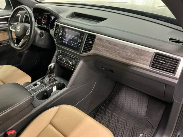 Used 2021 Volkswagen Atlas Cross Sport SE FWD image 18