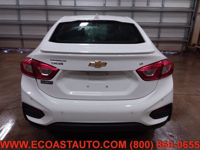 Used 2018 Chevrolet Cruze LT w/ Convenience Package FWD image 8