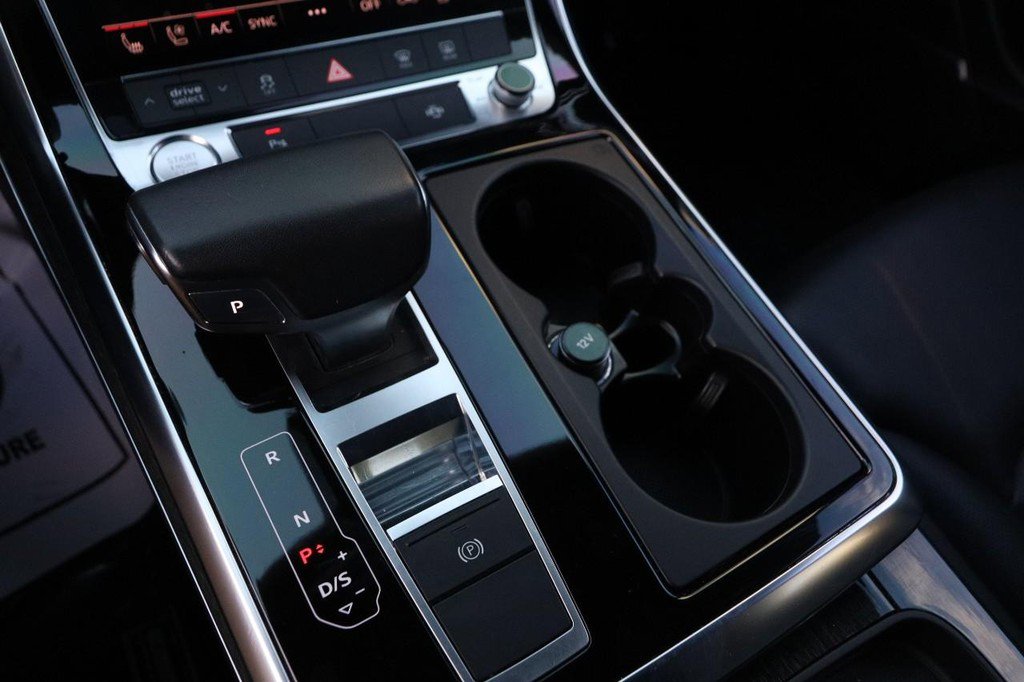 Used 2019 Audi Q8 Premium Plus w/ Premium Plus image 20