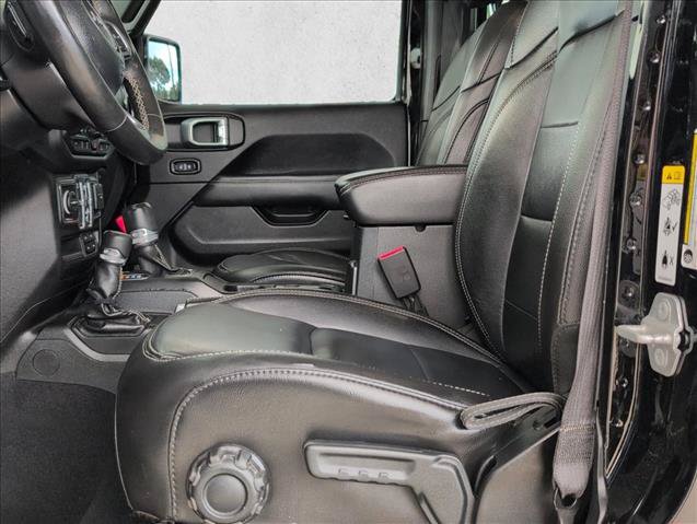 Used 2020 Jeep Gladiator Overland AWD/4WD image 12