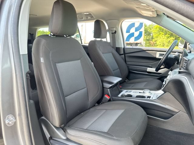 Used 2024 Ford Explorer XLT RWD image 25