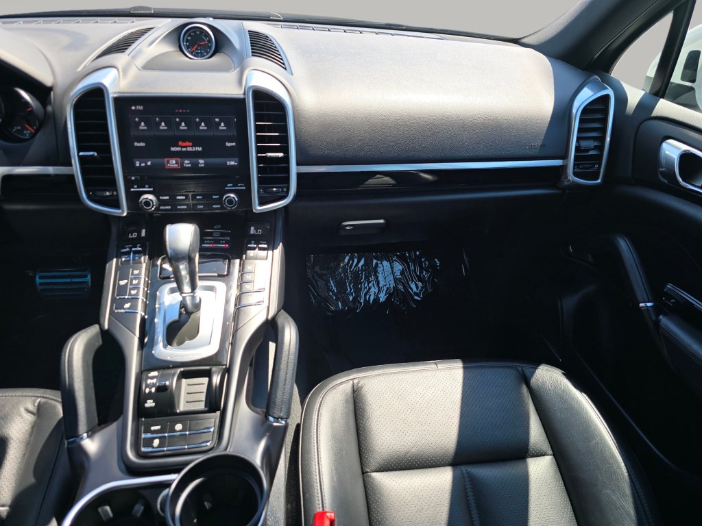 Used 2018 Porsche Cayenne S AWD/4WD image 4