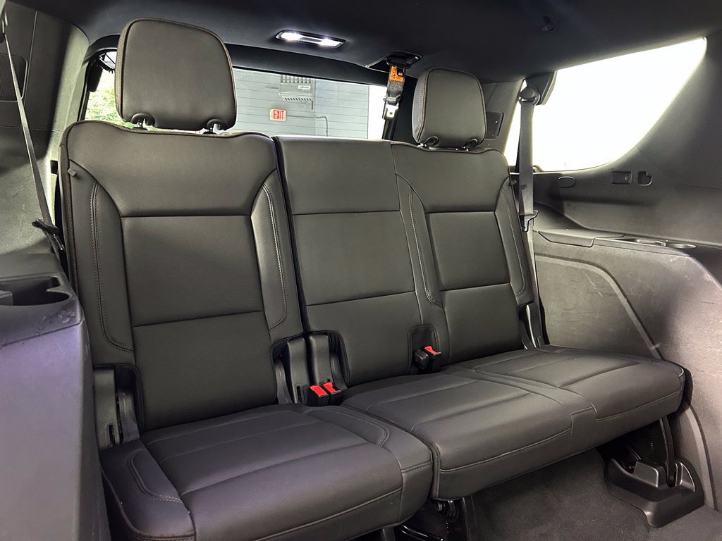 Used 2021 Chevrolet Tahoe High Country w/ Premium Package AWD/4WD image 15