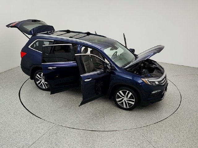 Used 2017 Honda Pilot Elite image 15