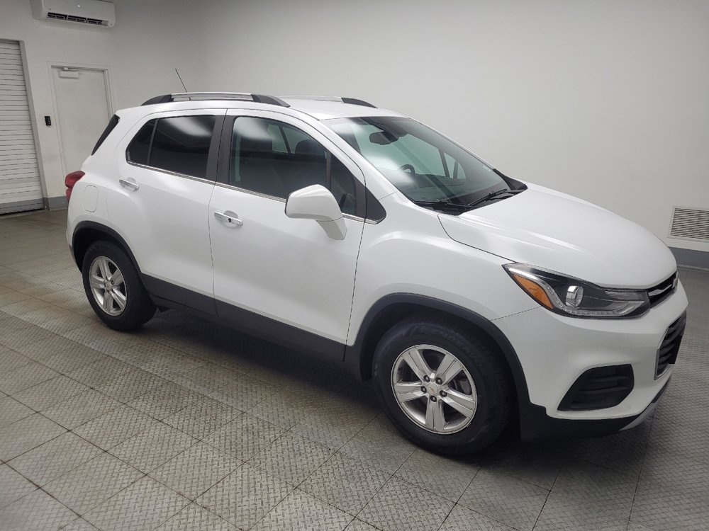 Used 2020 Chevrolet Trax LT w/ LT Convenience Package image 11