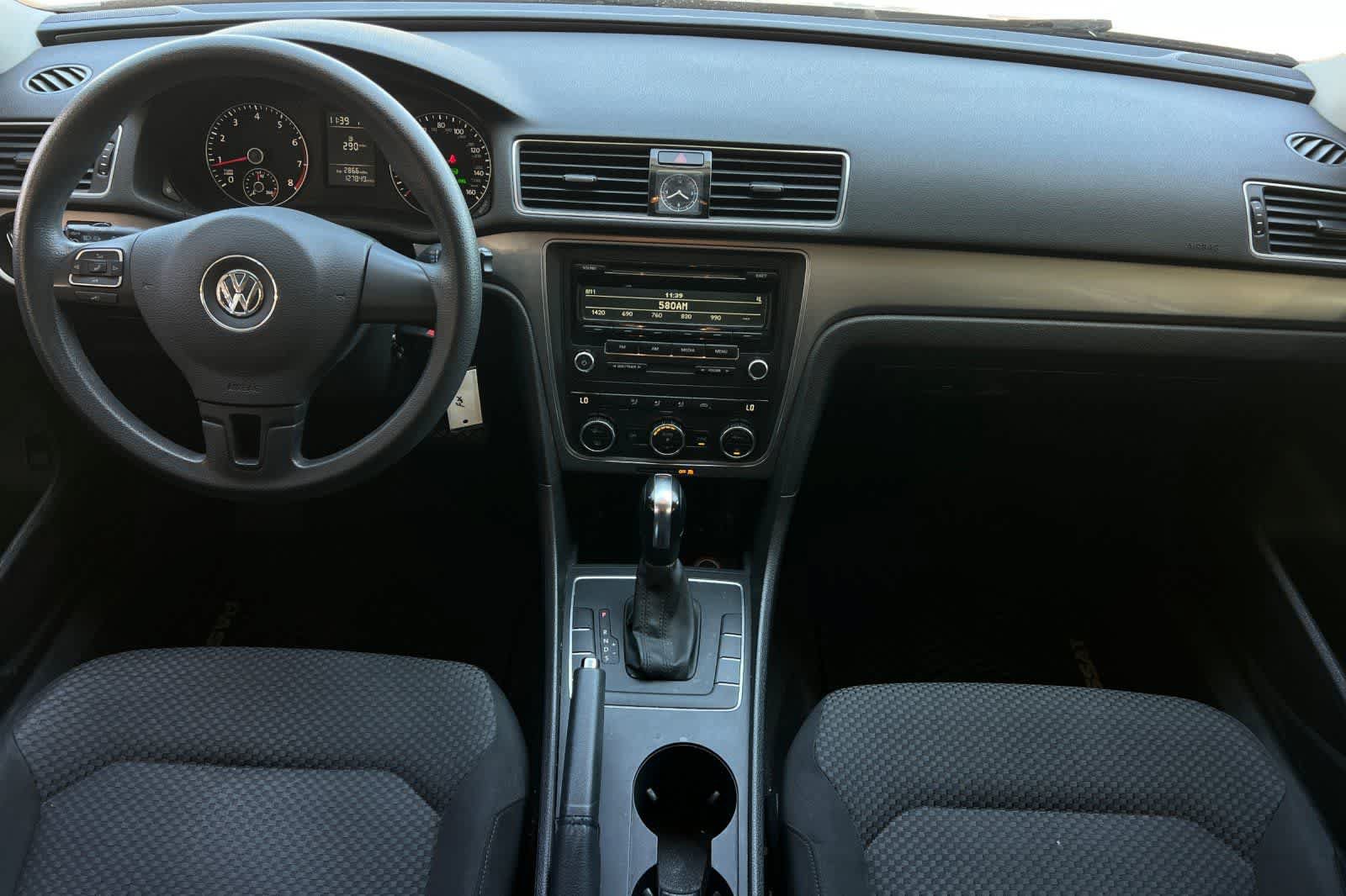Used 2012 Volkswagen Passat 2.5 S FWD image 4