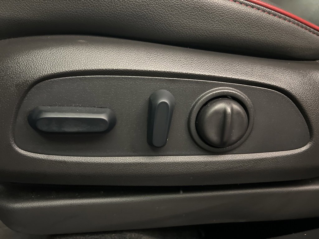 Used 2025 Chevrolet TrailBlazer RS w/ Convenience Package image 31