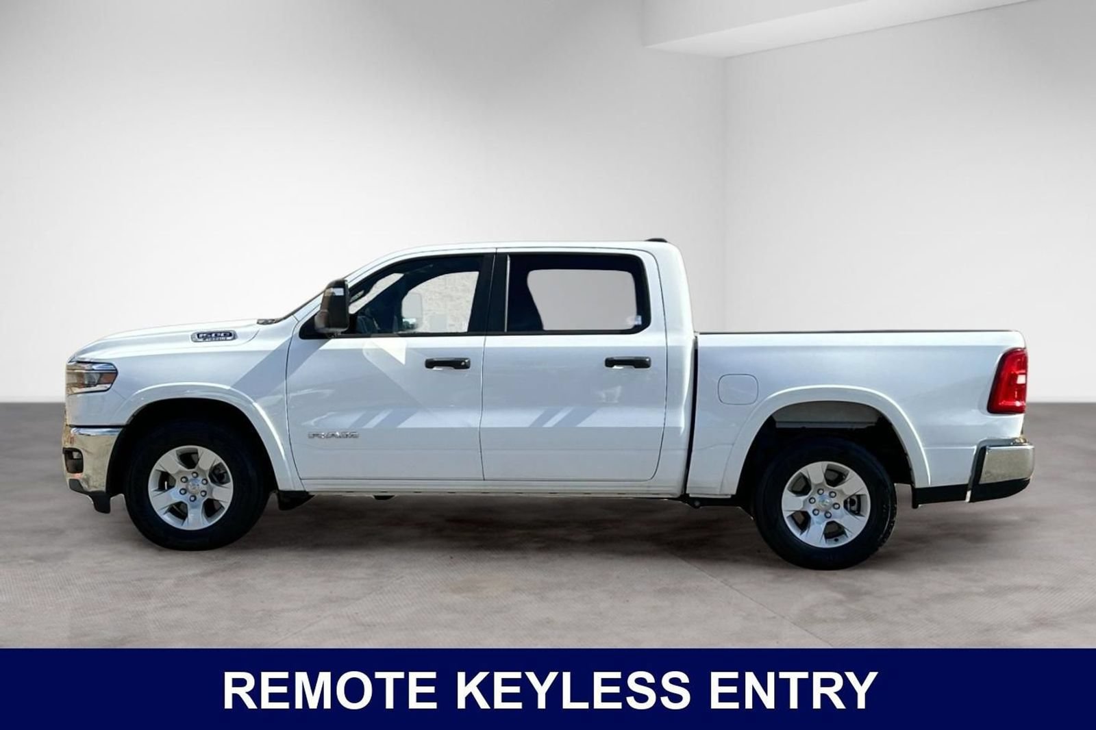 Used 2025 RAM 1500 Big Horn RWD image 2