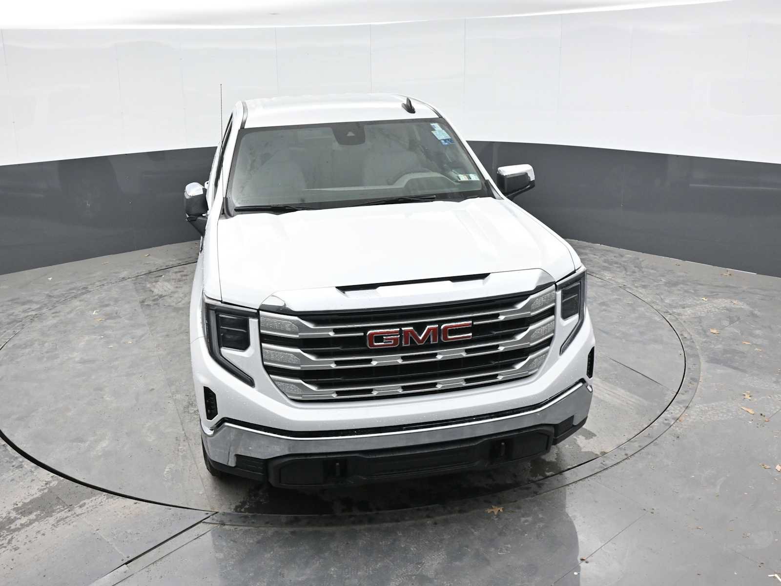 New 2026 GMC Sierra 1500 SLE w/ Preferred Package AWD/4WD image 32