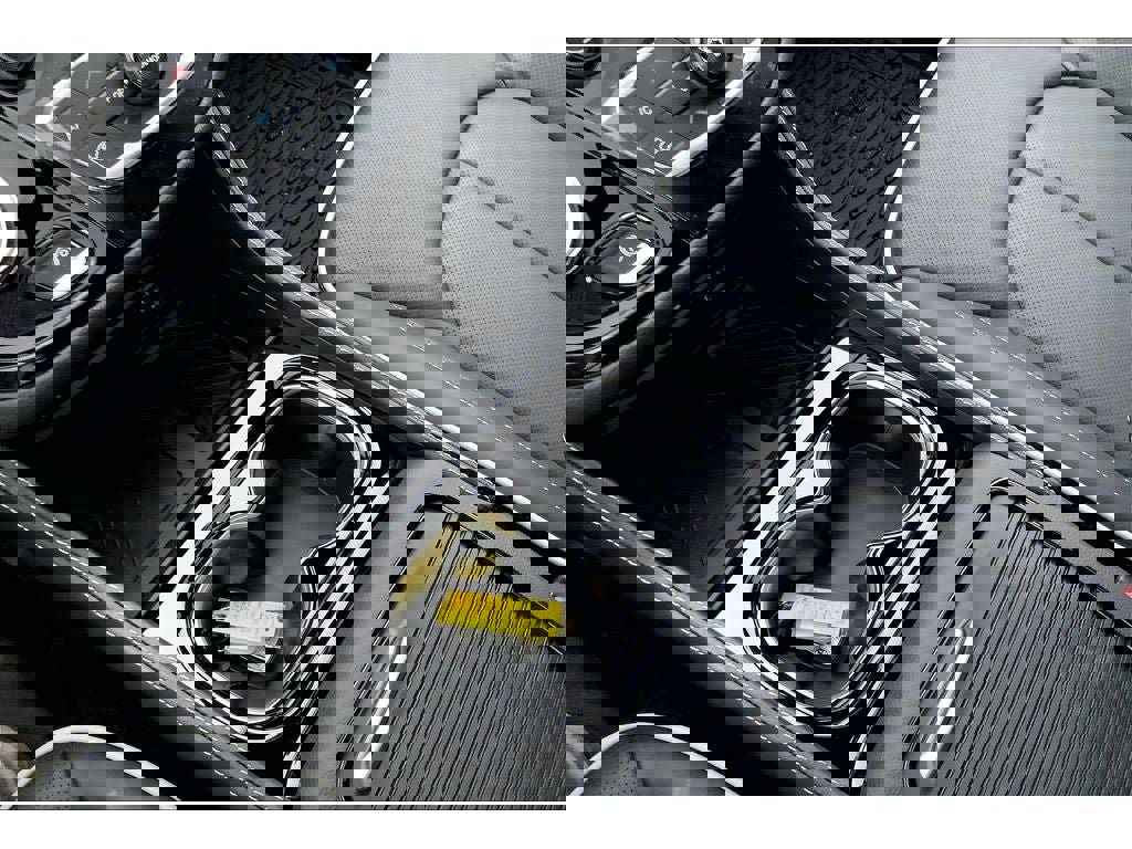 New 2026 Chrysler Pacifica Limited image 9