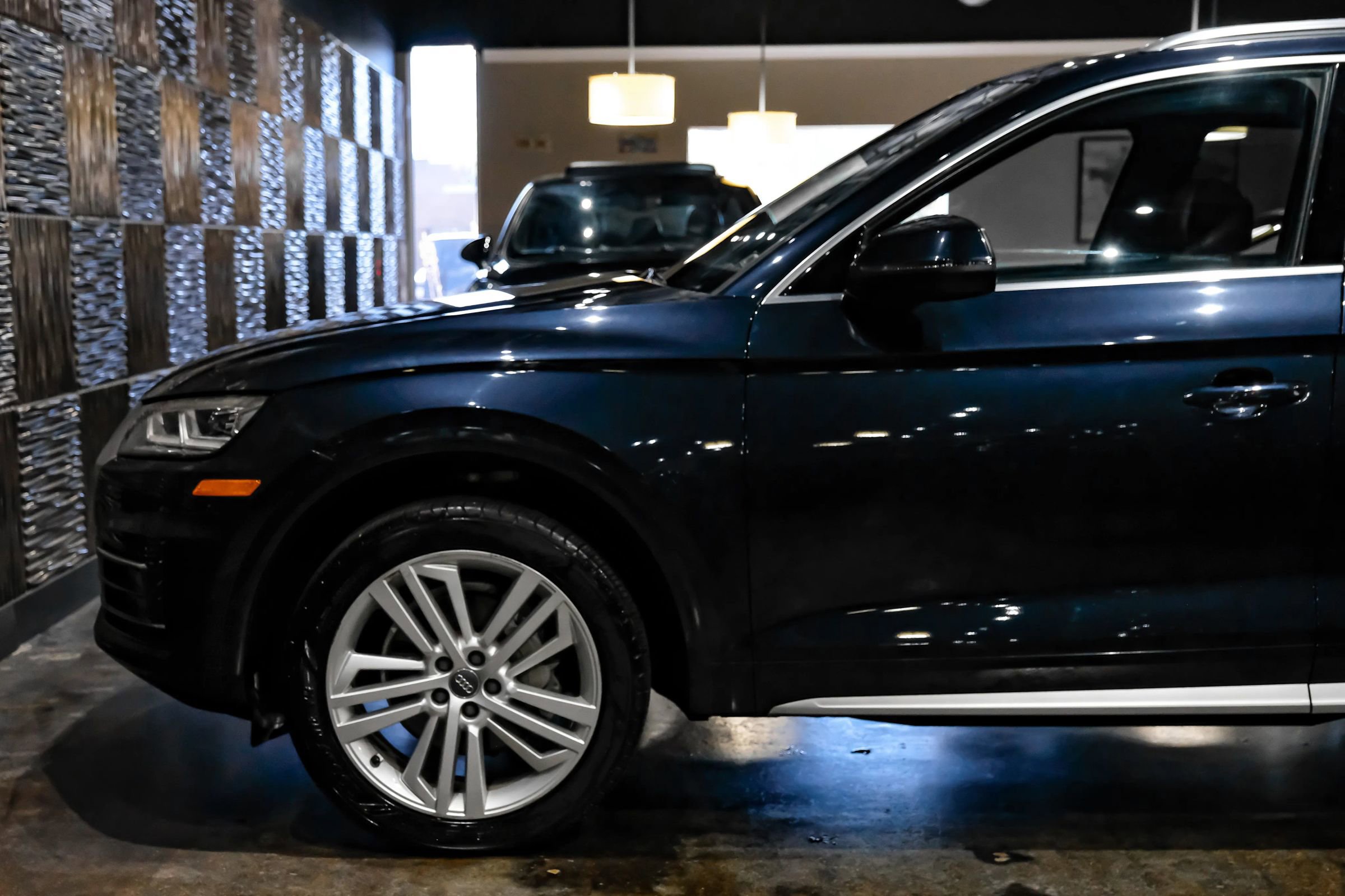 Used 2018 Audi Q5 2.0T Premium Plus w/ Premium Plus Package image 13