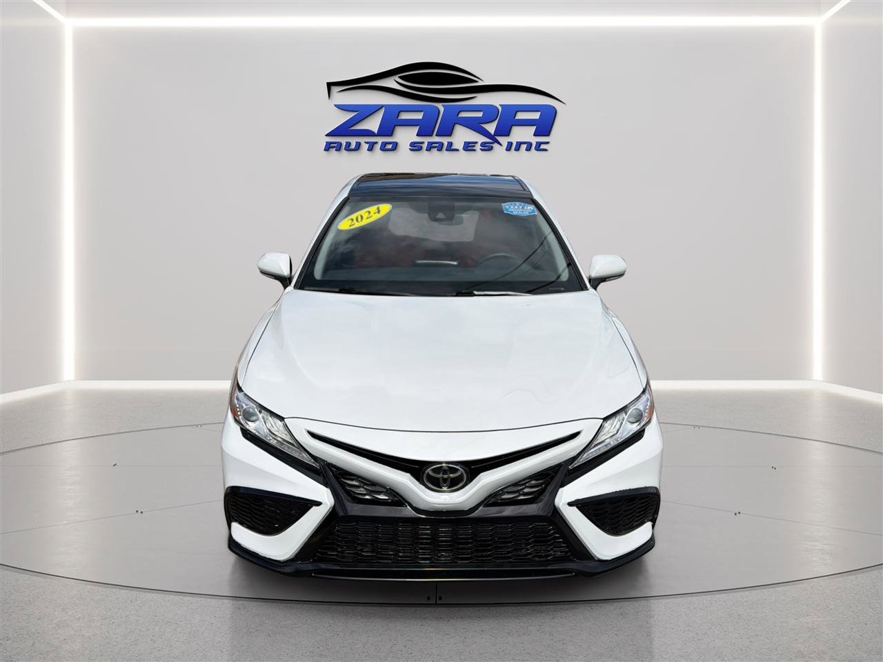 Used 2024 Toyota Camry XSE w/ Cold Weather Package AWD/4WD image 10