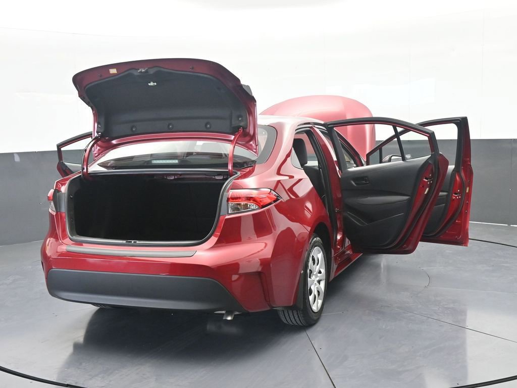 Used 2024 Toyota Corolla LE FWD image 68
