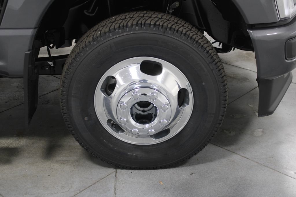 New 2026 Ford F350 Platinum image 15