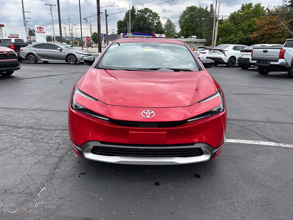 New 2027 Toyota Prius Plug-In Hybrid FWD image 2