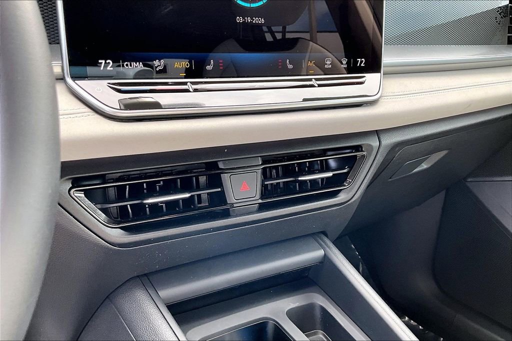 Certified 2025 Volkswagen Tiguan SE image 16