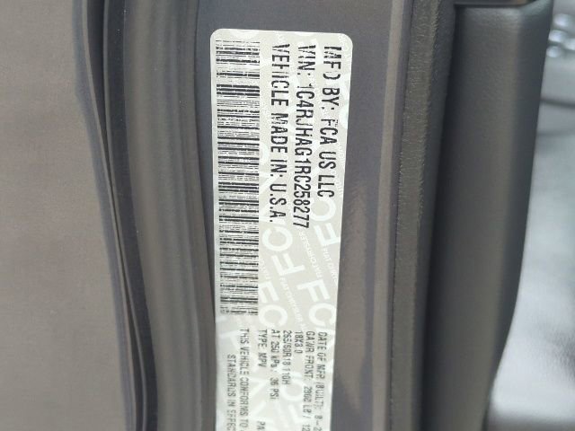 Used 2024 Jeep Grand Cherokee Laredo X image 32