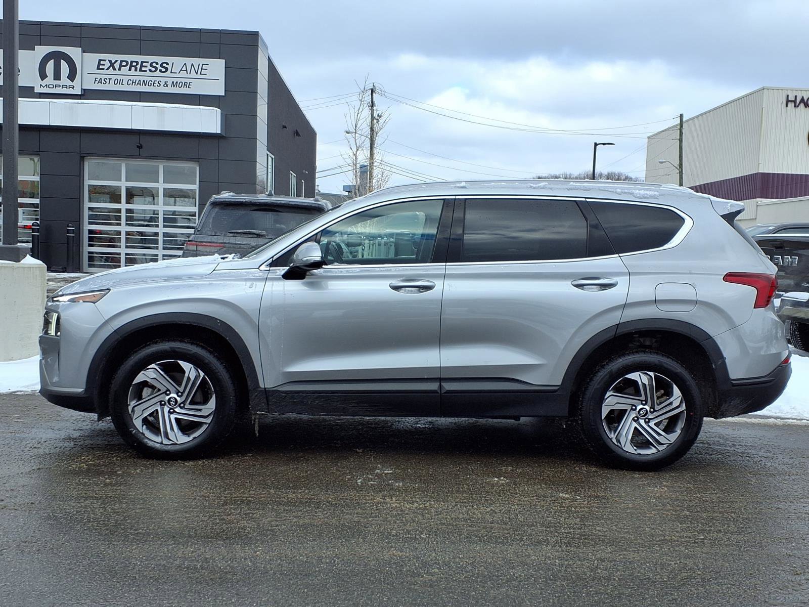 Used 2023 Hyundai Santa Fe SEL image 21