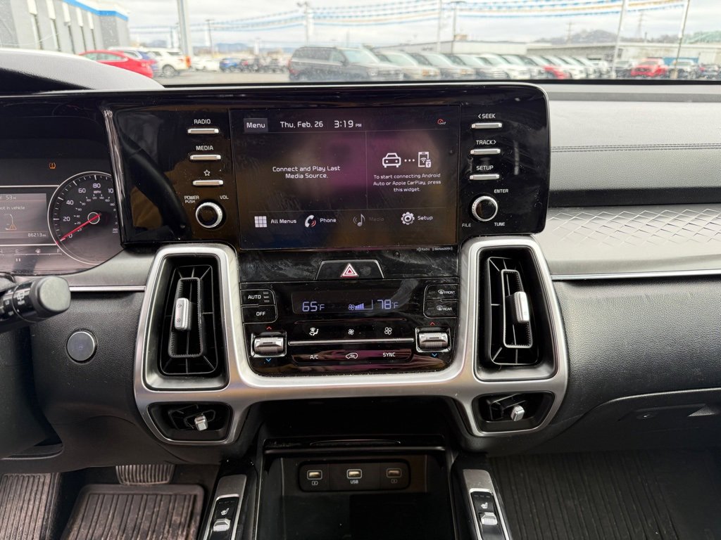 Used 2021 Kia Sorento S w/ Panoramic Sunroof Package image 11