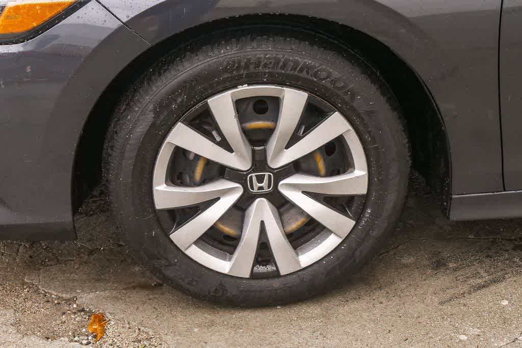 Used 2024 Honda Civic LX image 5