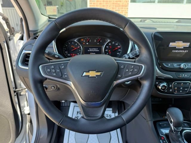 Used 2023 Chevrolet Equinox Premier AWD/4WD image 23