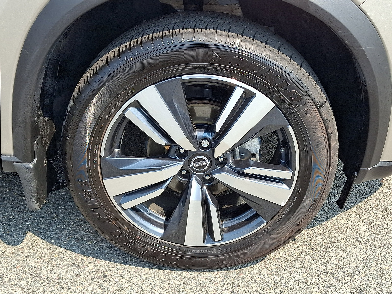 Certified 2023 Nissan Rogue Platinum w/ Platinum Premium Package AWD/4WD image 9