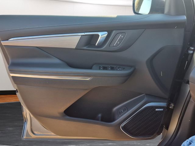 Certified 2025 Buick Enclave Preferred image 19