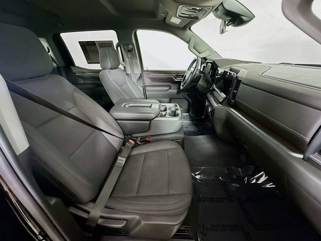 Used 2022 Chevrolet Silverado 1500 LT image 12