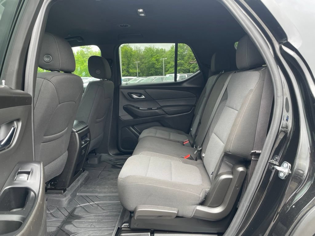 Used 2023 Chevrolet Traverse LT w/ LPO, Floor Liner Package AWD/4WD image 33