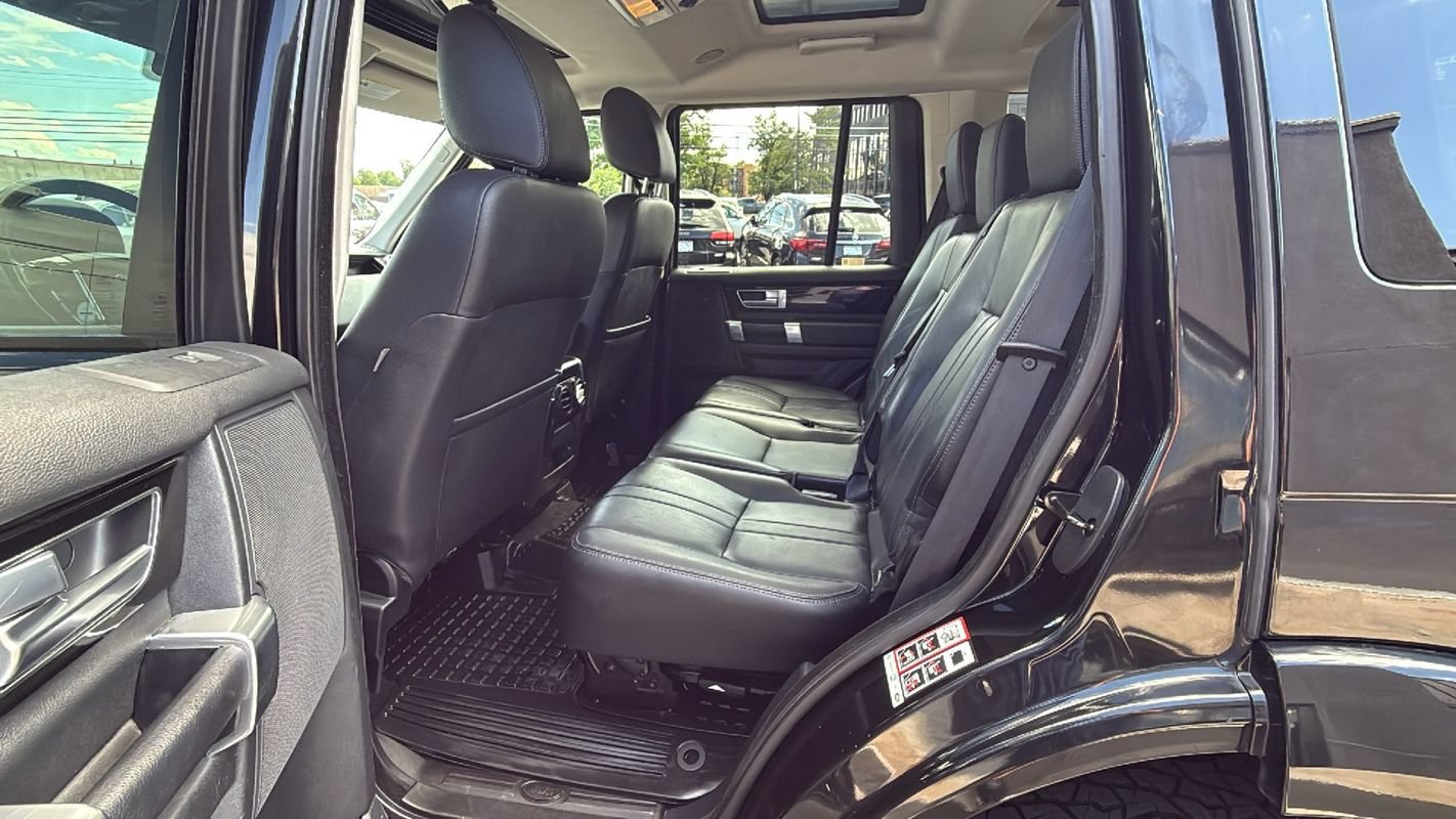 Used 2016 Land Rover LR4 HSE AWD/4WD image 12