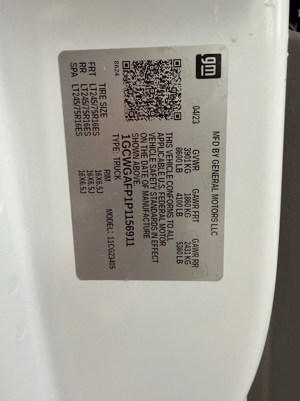 Used 2023 Chevrolet Express 2500 w/ Driver Convenience Package image 30