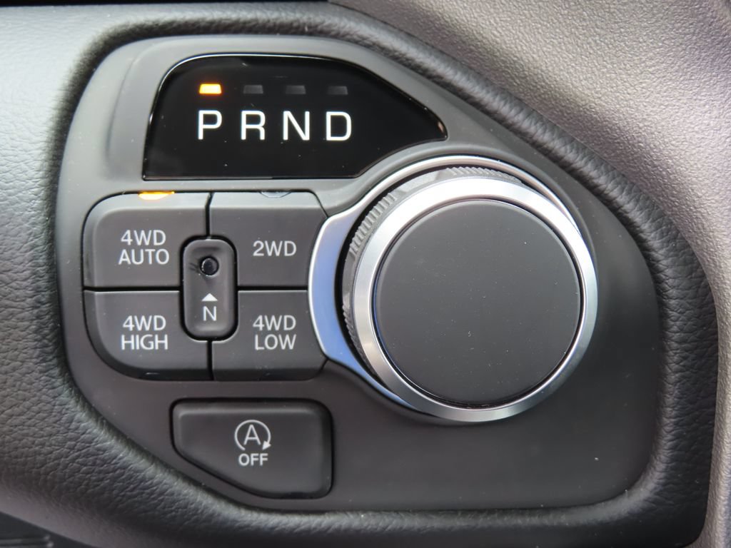 New 2026 RAM 1500 Big Horn AWD/4WD image 12