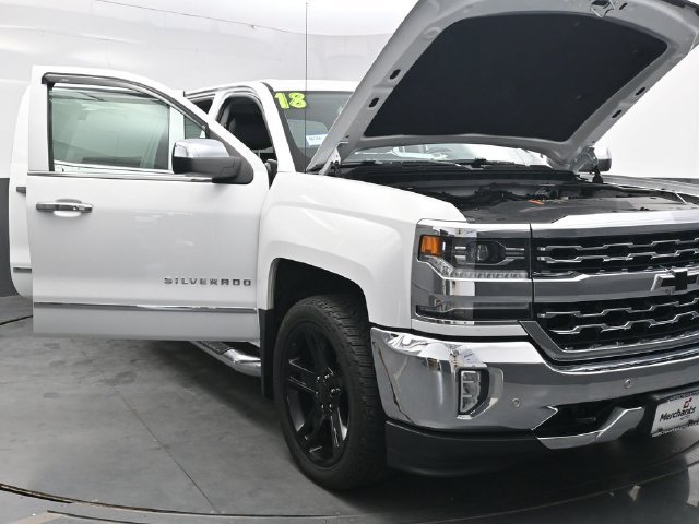 Used 2018 Chevrolet Silverado 1500 LTZ w/ Sport Package AWD/4WD image 40