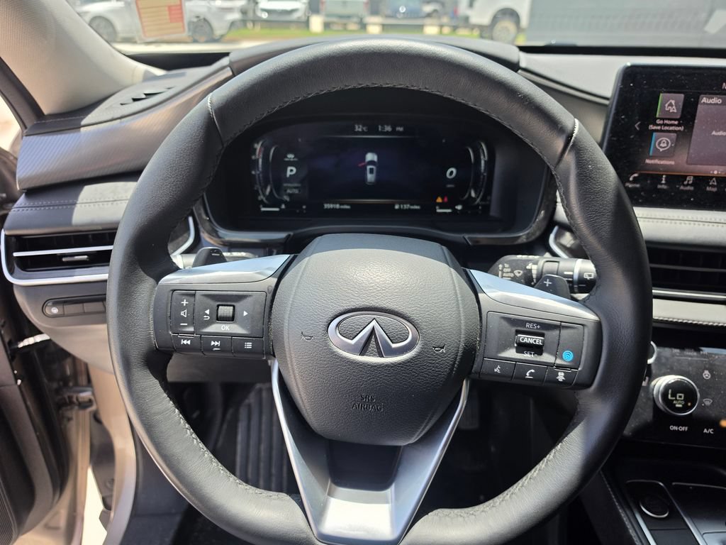Used 2025 INFINITI QX60 Luxe AWD/4WD image 11