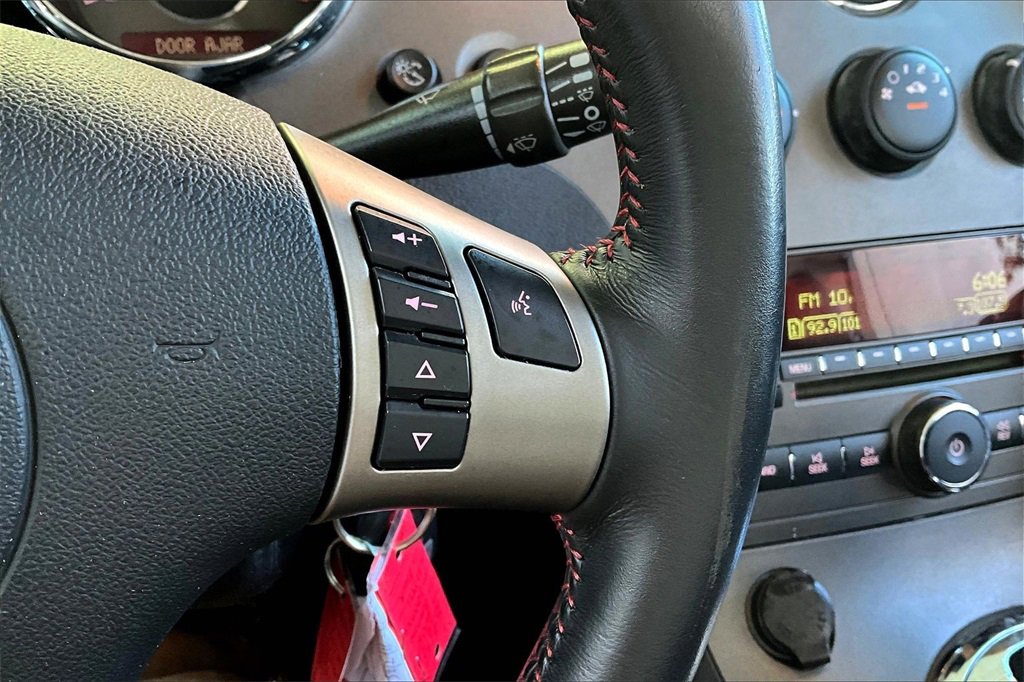 Used 2008 Pontiac Solstice GXP w/ Premium Package image 11