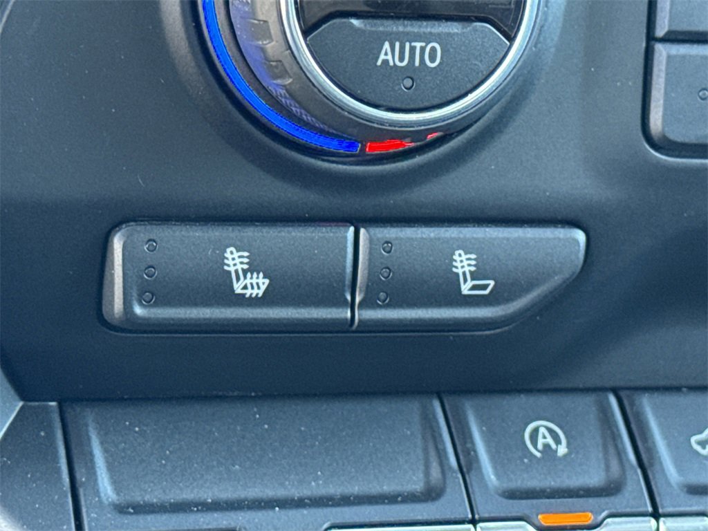 Used 2019 Chevrolet Silverado 1500 LT w/ All-Star Edition image 36