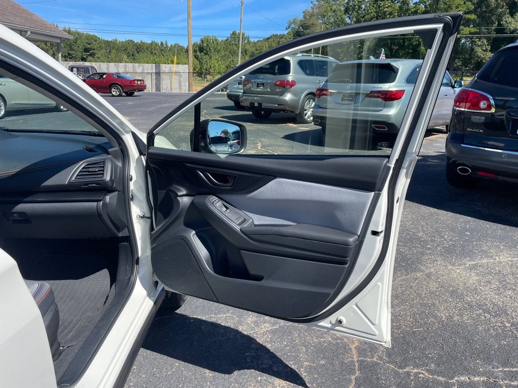 Used 2020 Subaru Crosstrek 2.0i Premium w/ Moonroof Package 1 AWD/4WD image 21