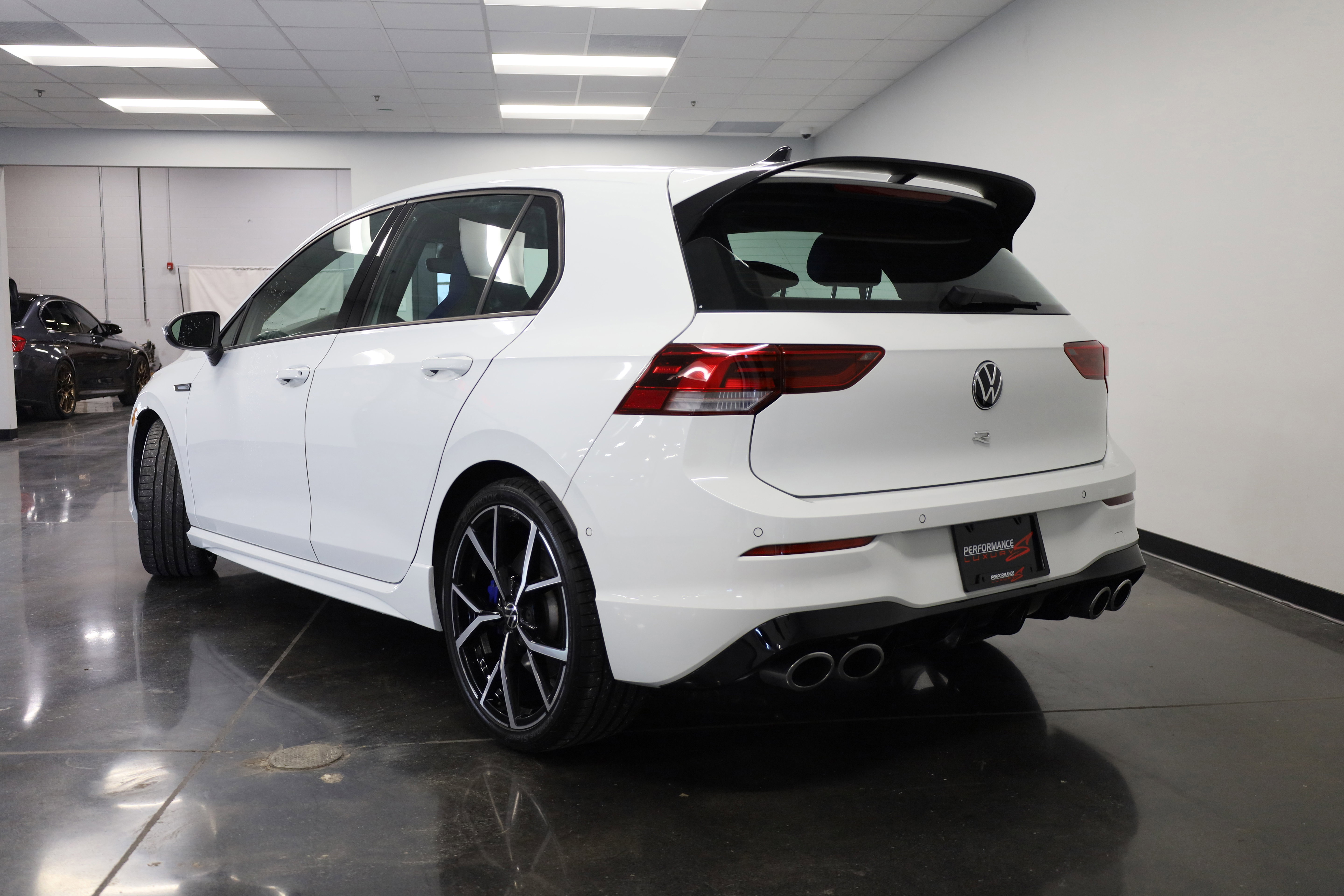Used 2024 Volkswagen Golf R image 10