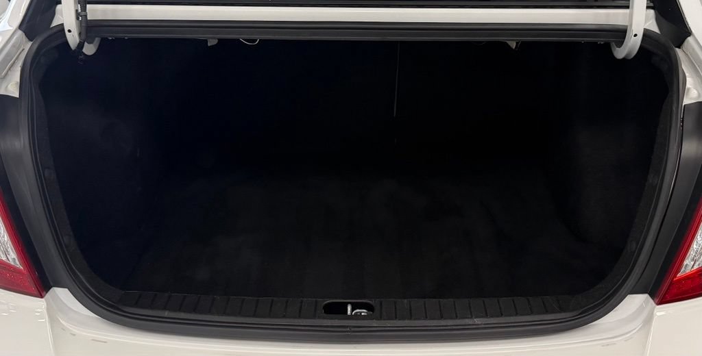 Used 2011 Hyundai Accent GLS w/ Premium Pkg 4 FWD image 22
