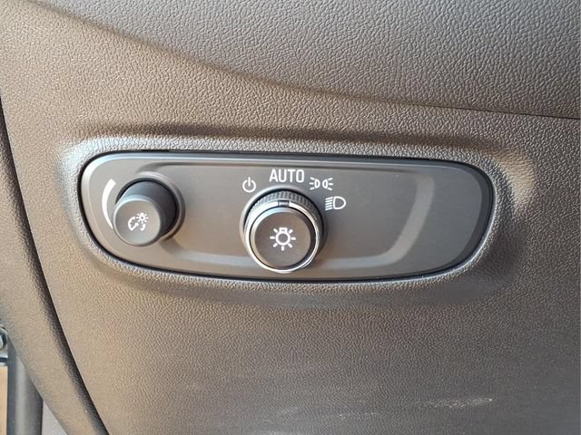 Used 2024 Chevrolet Equinox LT w/ LPO, Floor Liner Package FWD image 17