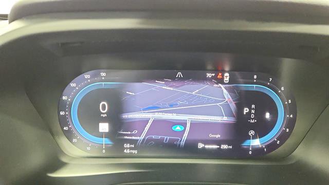 Used 2024 Volvo XC40 B5 Core image 14