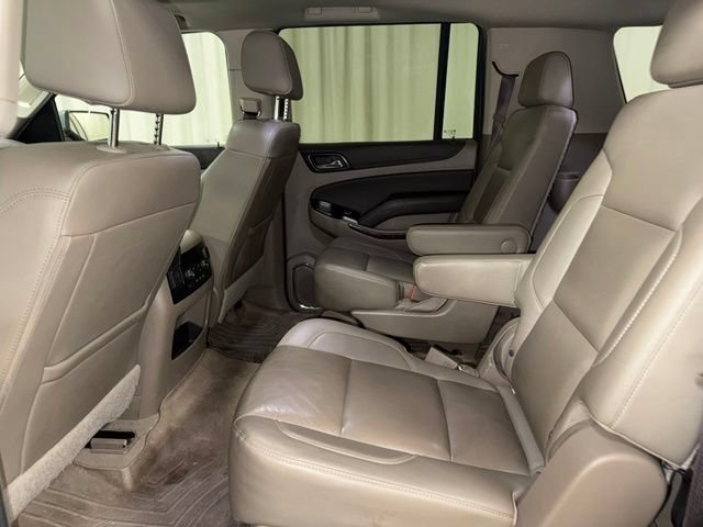 Used 2019 Chevrolet Suburban LT w/ LT Signature Package AWD/4WD image 18