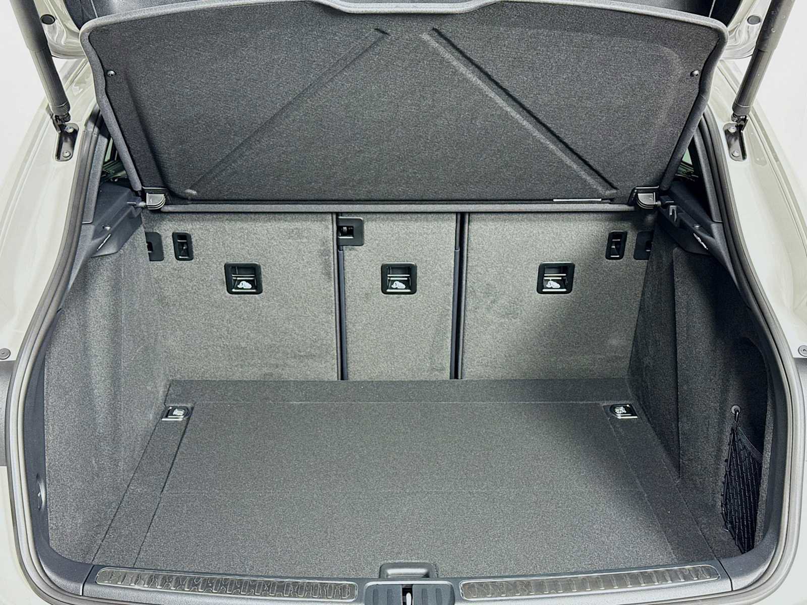 New 2026 Porsche Macan S image 27