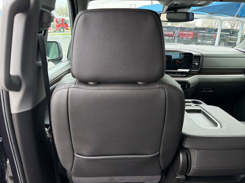 Used 2024 GMC Sierra 1500 SLT image 30