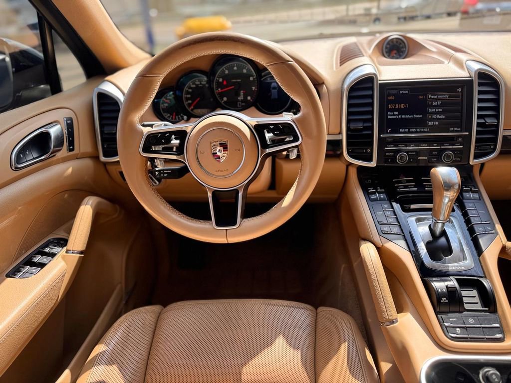 Used 2016 Porsche Cayenne AWD/4WD image 20