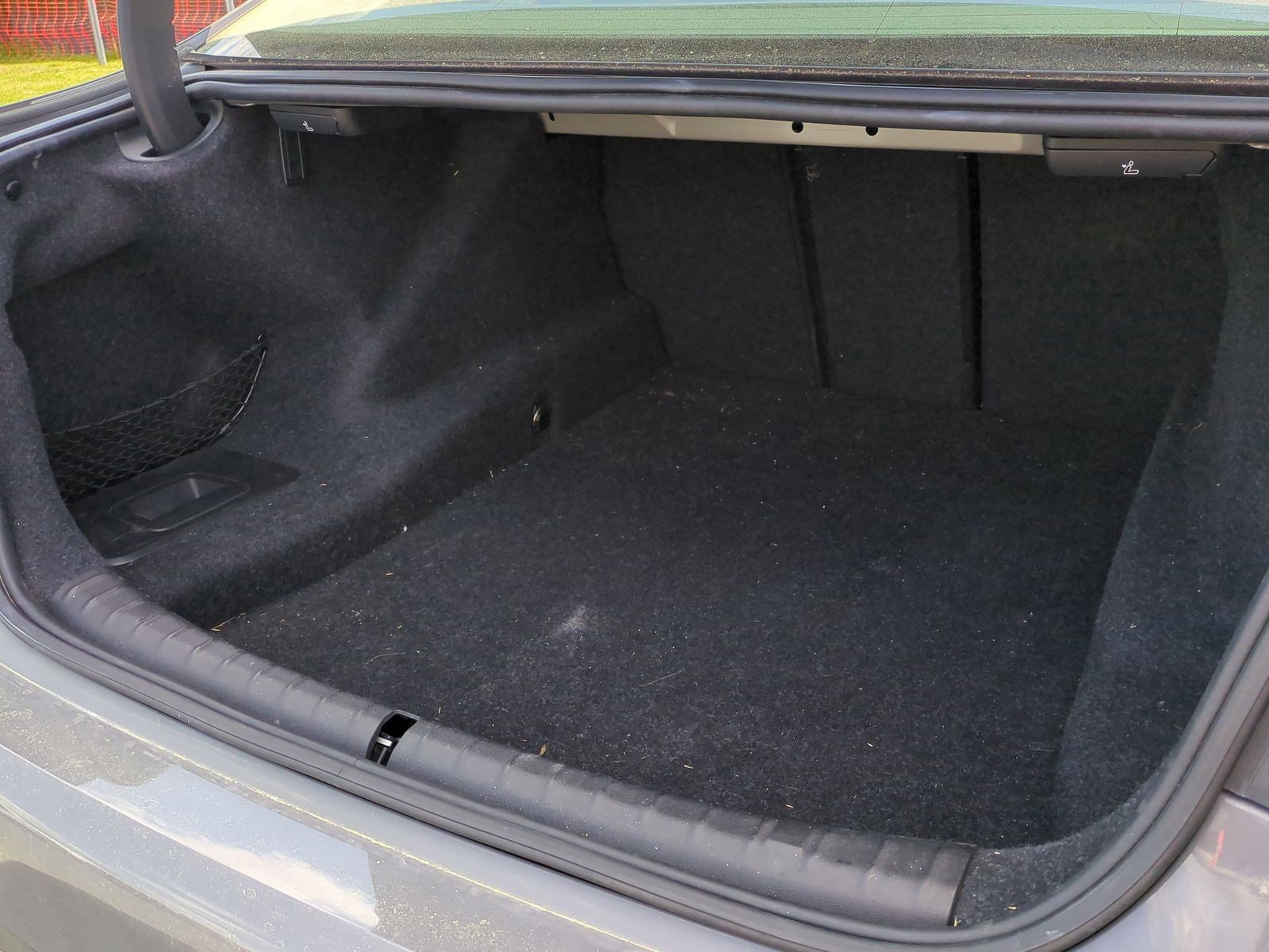 Used 2021 BMW M550i xDrive w/ Premium Package image 32