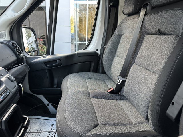 New 2026 RAM ProMaster 2500 w/ Quick Order Package 22G SLT image 27