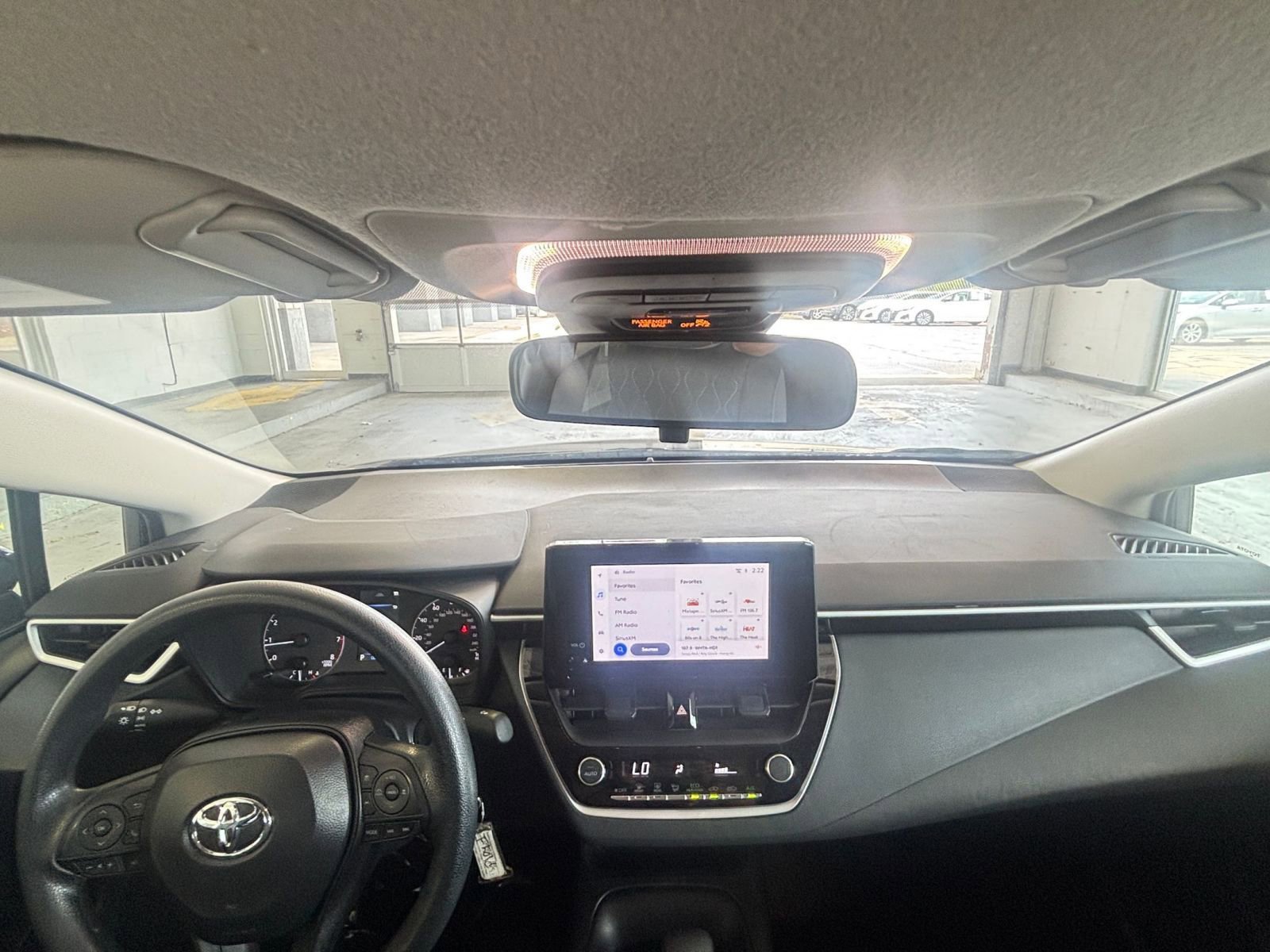 Used 2025 Toyota Corolla LE FWD image 32