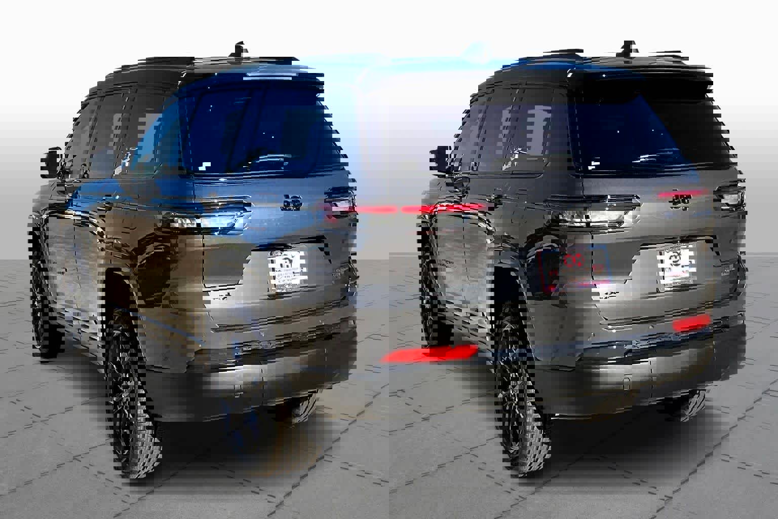 New 2025 Jeep Grand Cherokee L Limited image 13